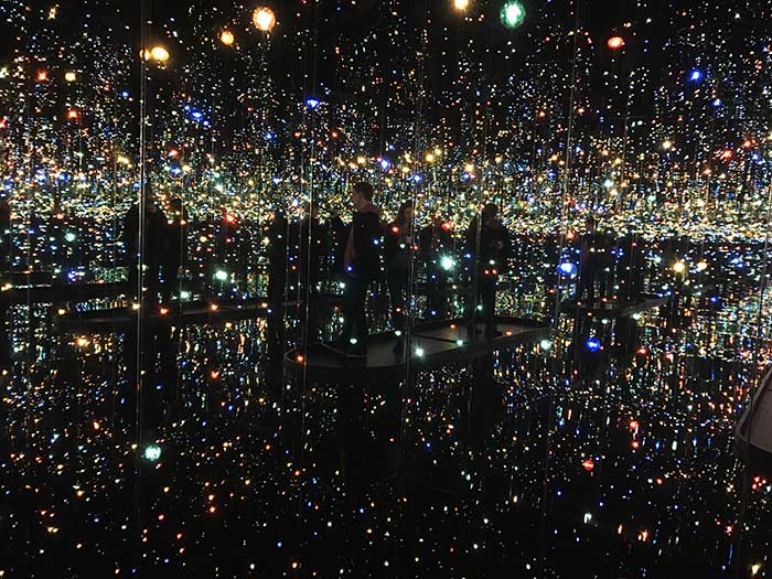 Yayoi Kusama: Infinity Mirrors exhibit